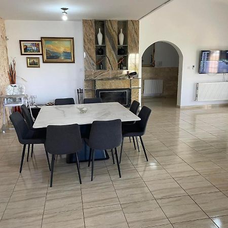 Villa Ocean Stones 1Km From Main Coral Bay Beach Péja Eksteriør bilde